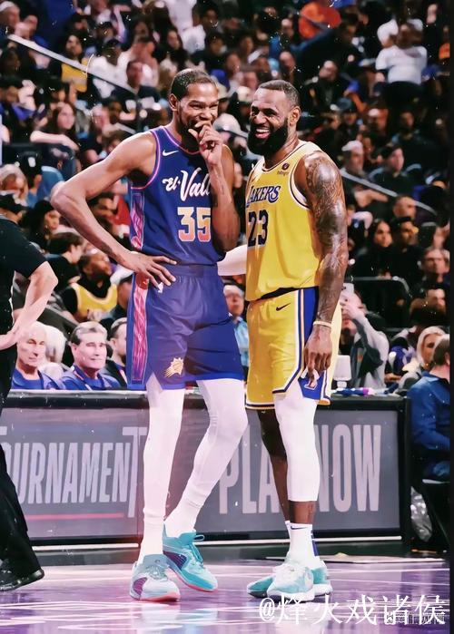 输不起?拒绝采访,詹姆斯提前退场原因找到,谁注意杜兰特举动 输不起?拒绝采访,詹姆斯提前退场原因找到,谁注意杜兰特举动